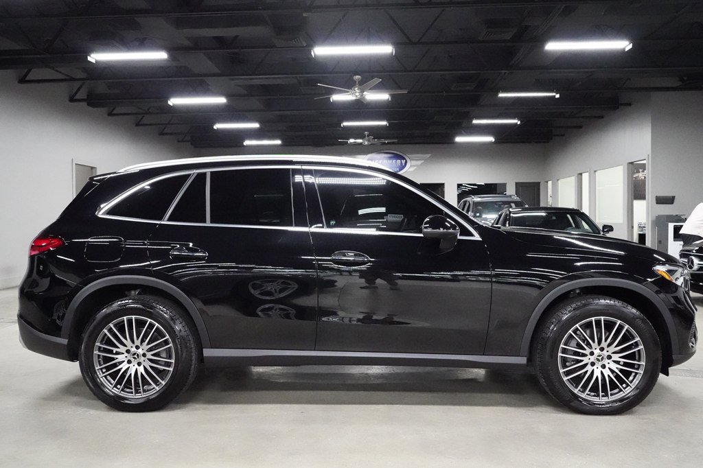 Used 2024 Mercedes-Benz GLC 300 4MATIC image 6