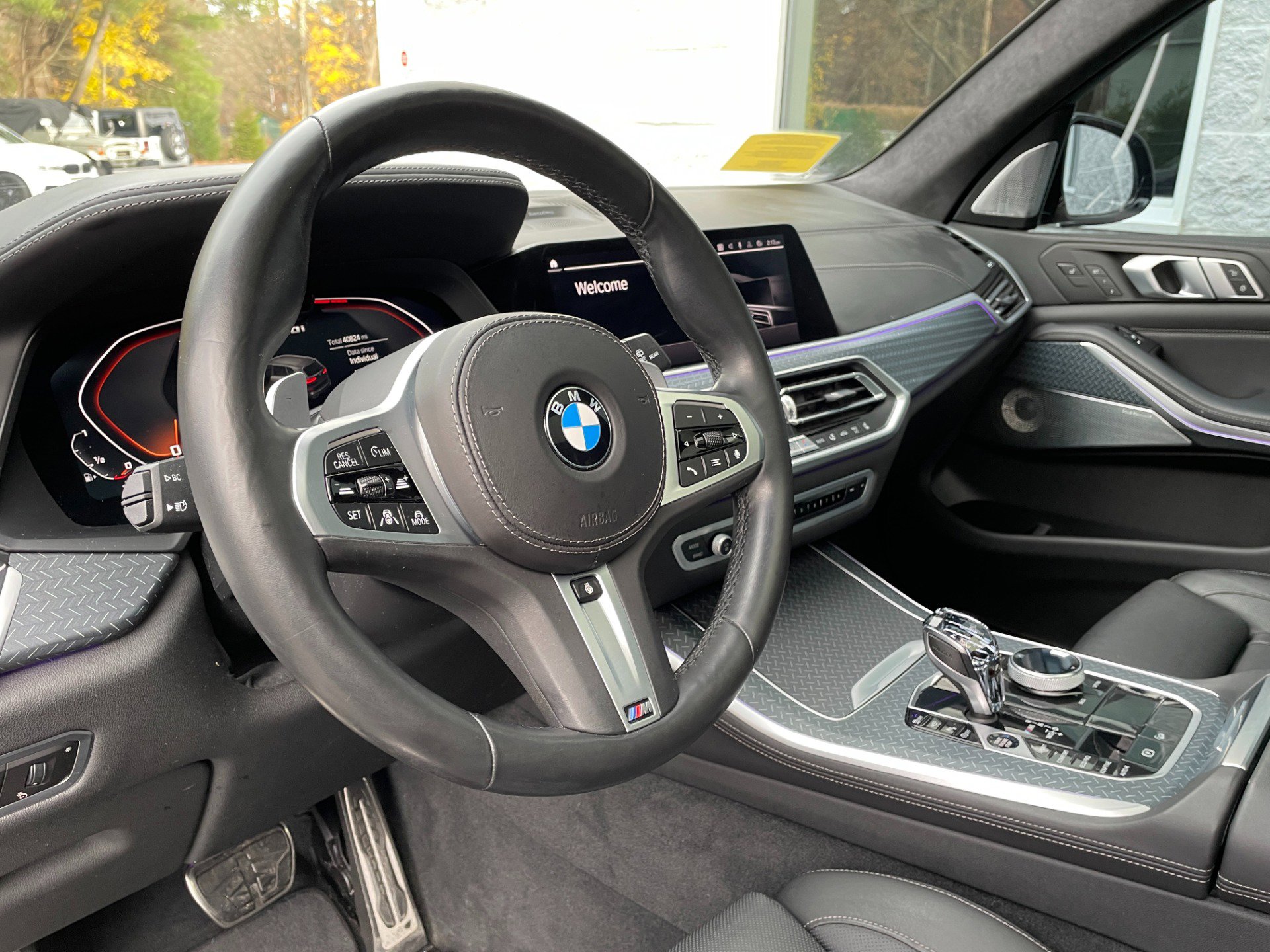 Used 2021 BMW X5 M50i w/ Executive Package image 15