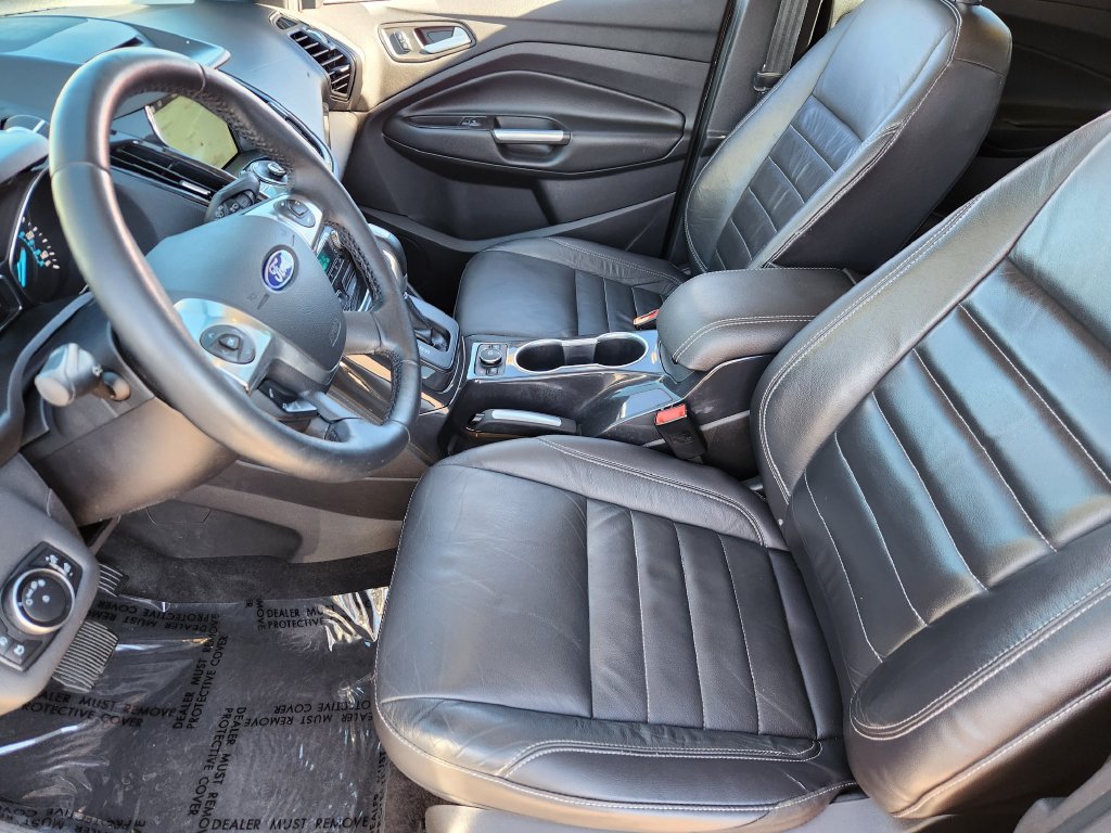 Used 2016 Ford Escape Titanium AWD/4WD image 4