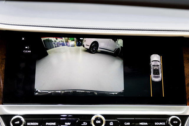 Used 2021 Bentley Flying Spur W12 image 86