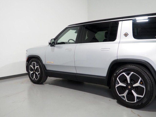 Used 2024 Rivian R1S AWD Adventure image 73