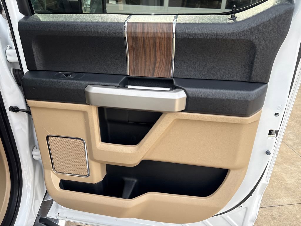 Used 2015 Ford F150 Lariat w/ Equipment Group 502A Luxury image 44