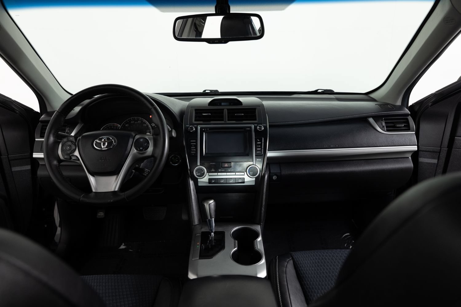 Used 2013 Toyota Camry SE w/ Convenience Pkg FWD image 31