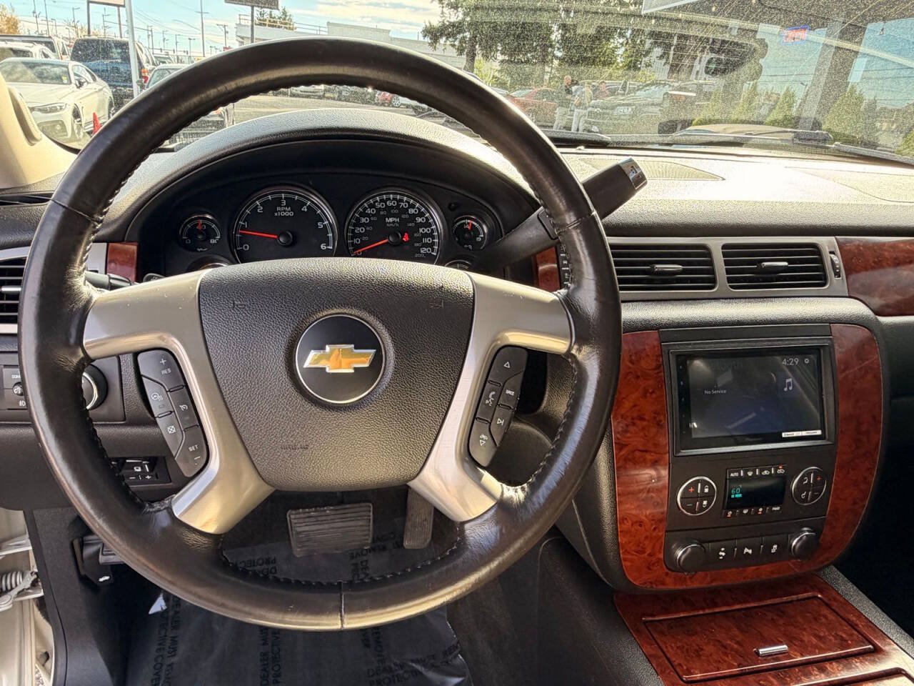 Used 2013 Chevrolet Avalanche LTZ AWD/4WD image 31