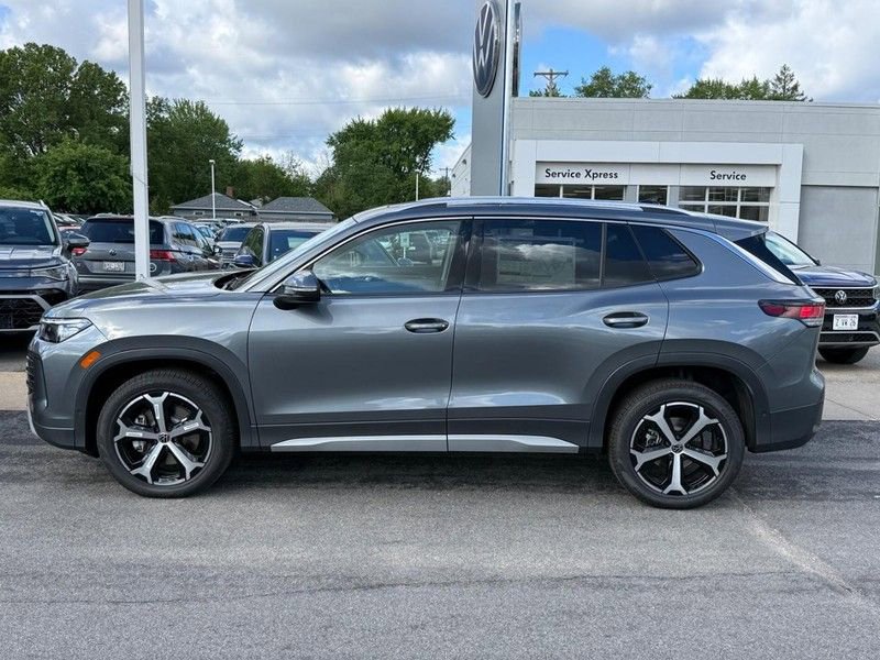 New 2026 Volkswagen Tiguan SE AWD/4WD image 2