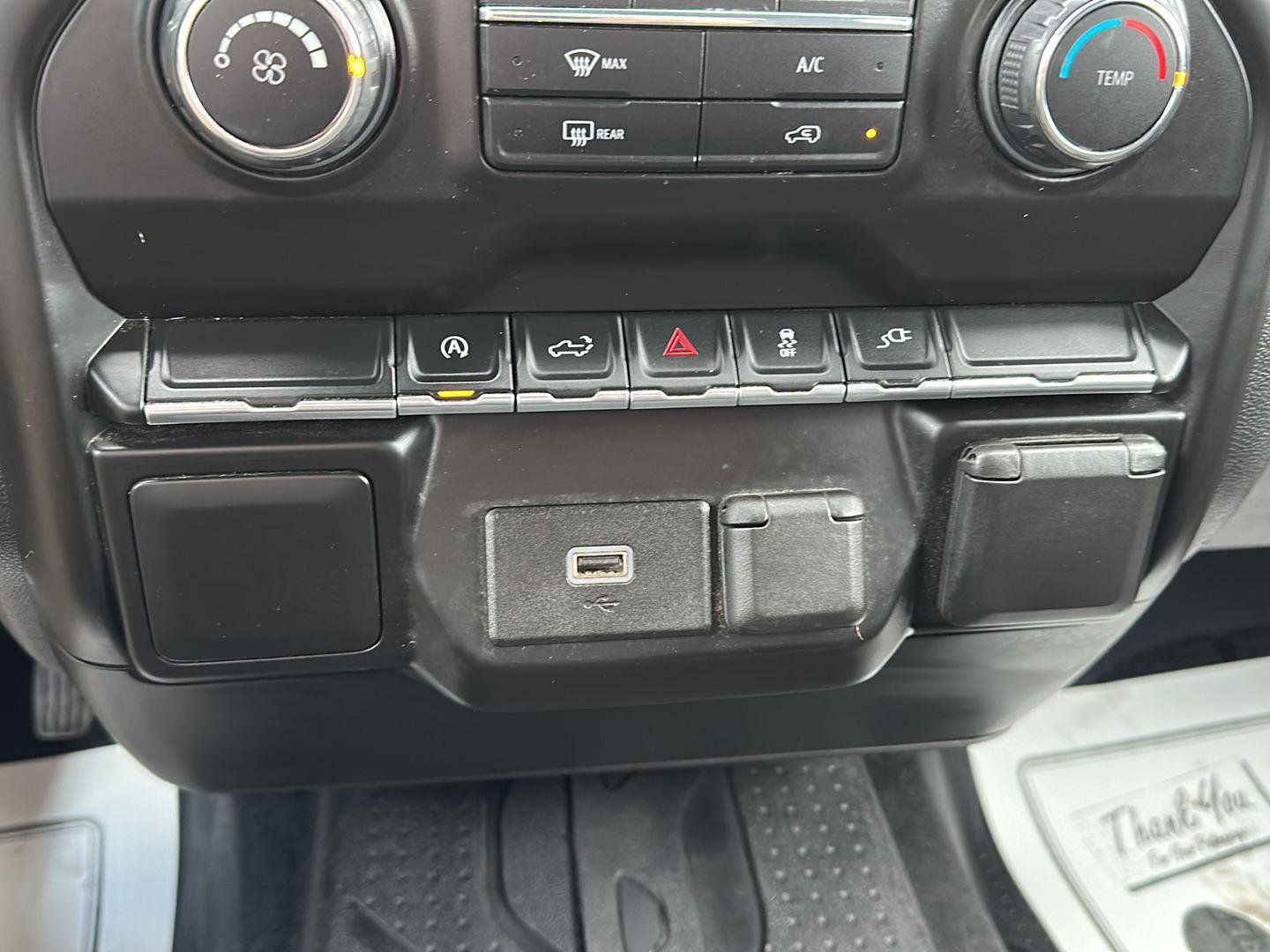 Used 2020 Chevrolet Silverado 1500 Custom w/ Custom Value Package image 31