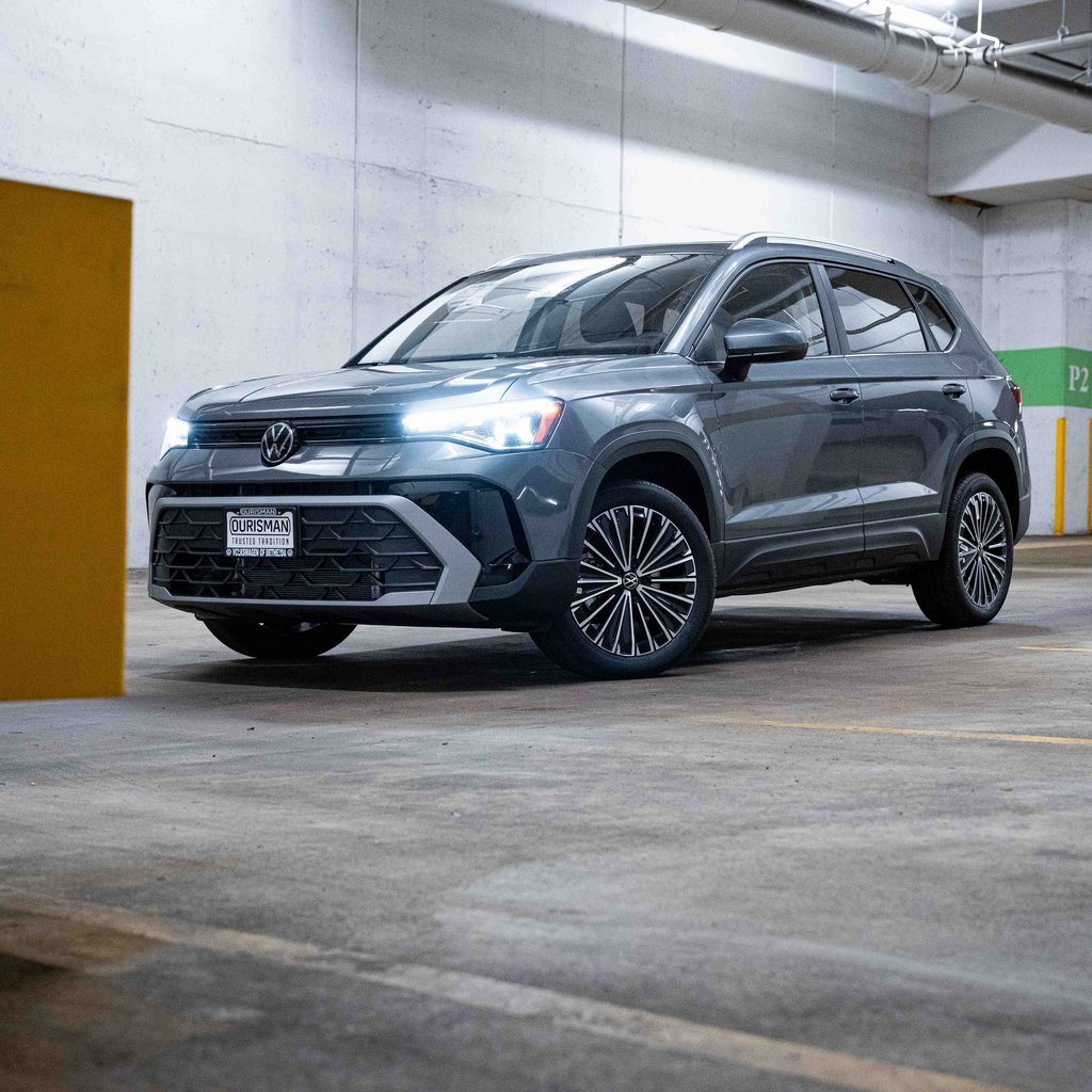 New 2025 Volkswagen Taos SE