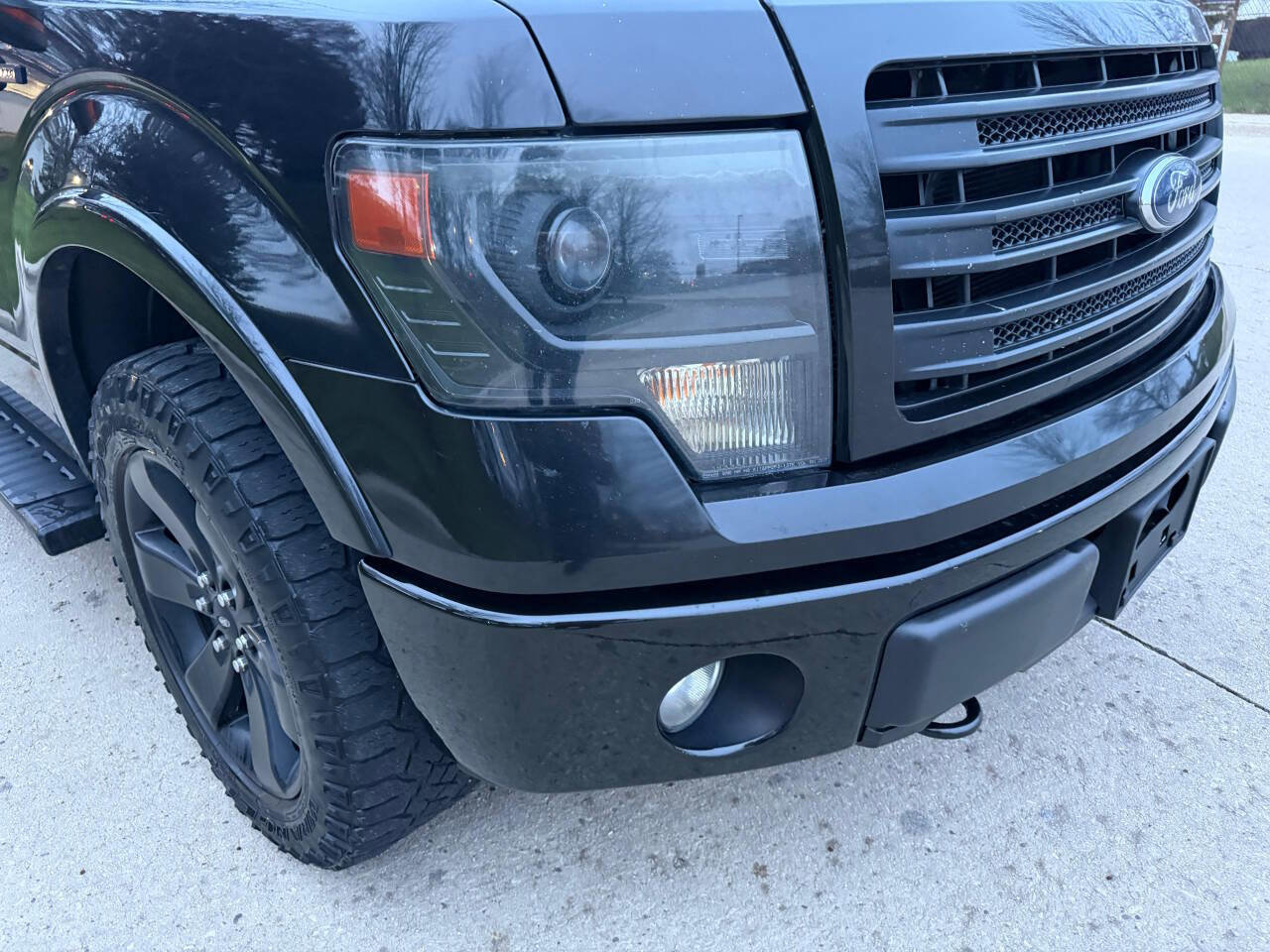 Used 2014 Ford F150 FX4 w/ Equipment Group 402A Luxury image 17