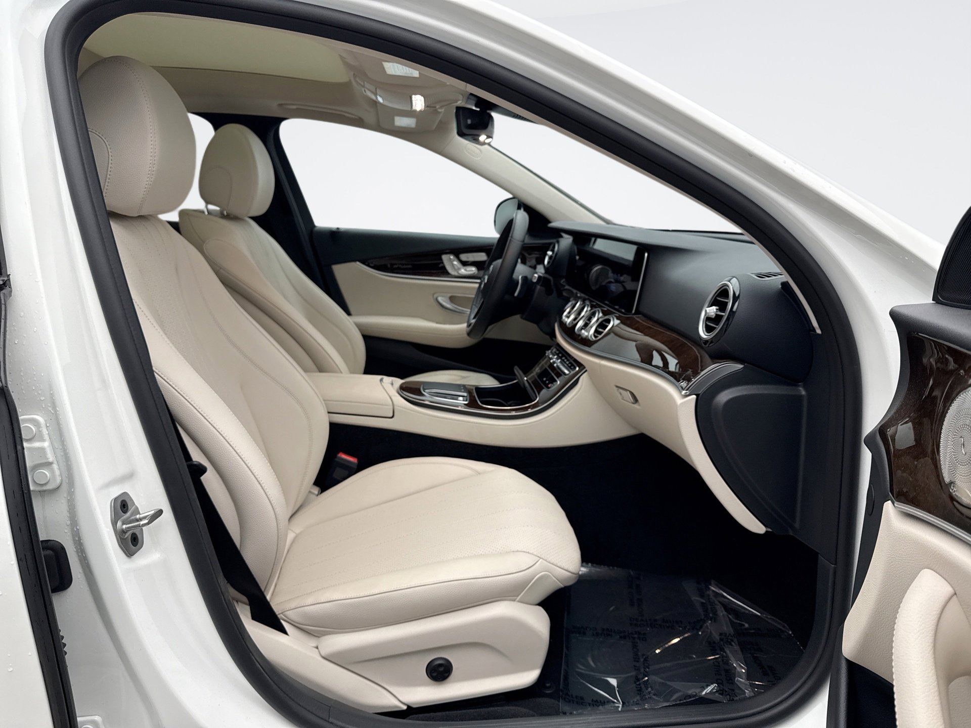 Used 2022 Mercedes-Benz E 350 4MATIC Sedan image 19