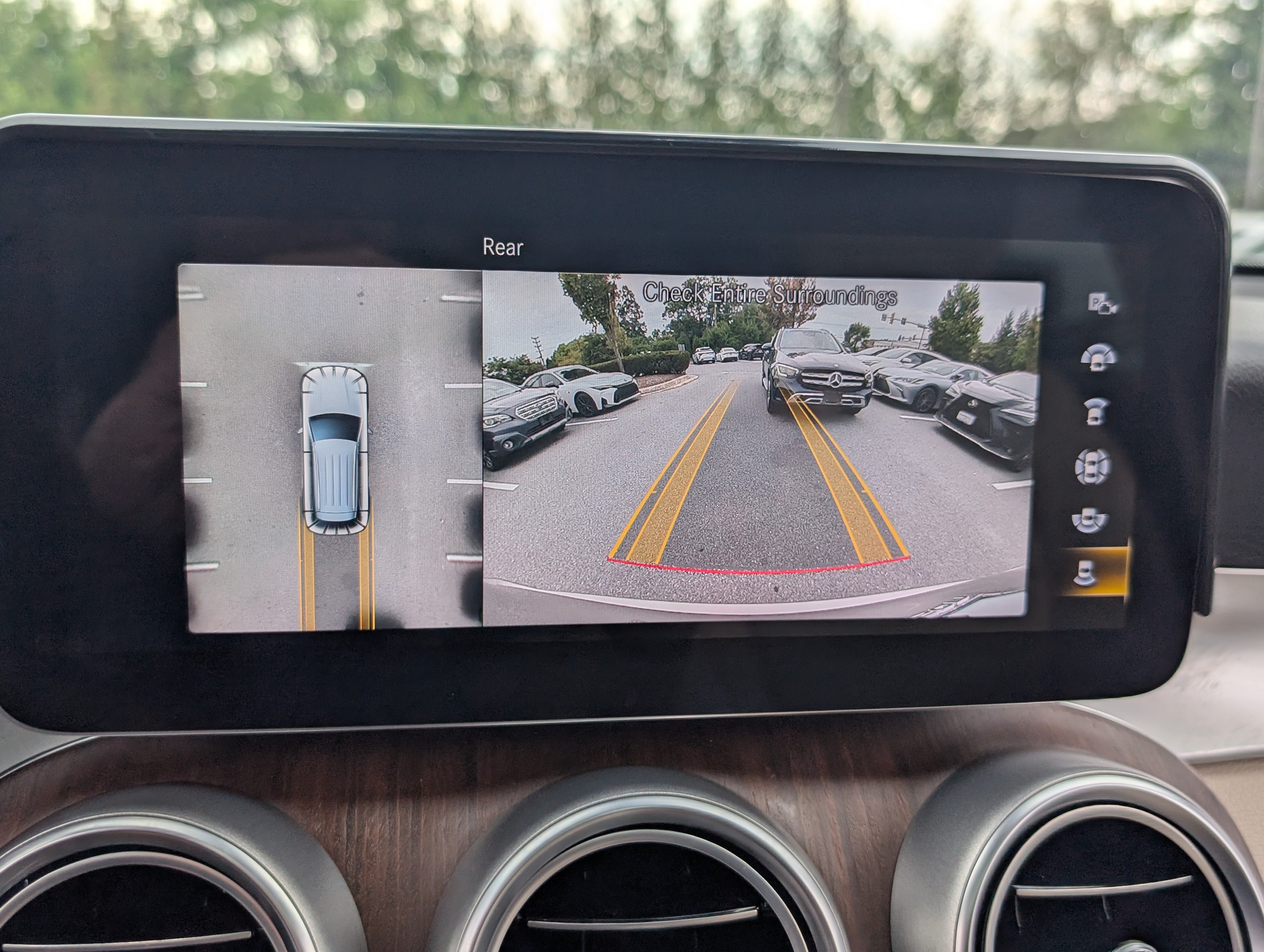 Used 2021 Mercedes-Benz GLC 300 4MATIC image 28