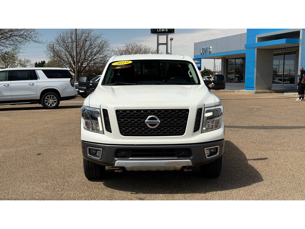 Used 2019 Nissan Titan PRO-4X w/ Pro-4x Convenience Package AWD/4WD image 3