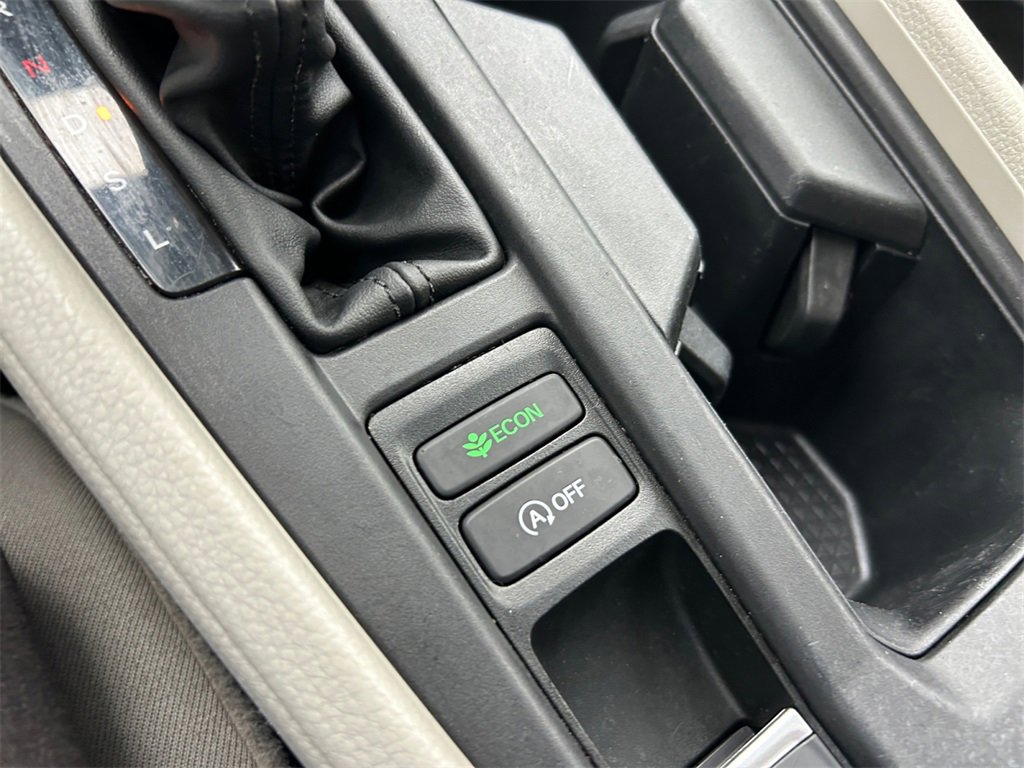 Used 2025 Honda Accord LX image 31