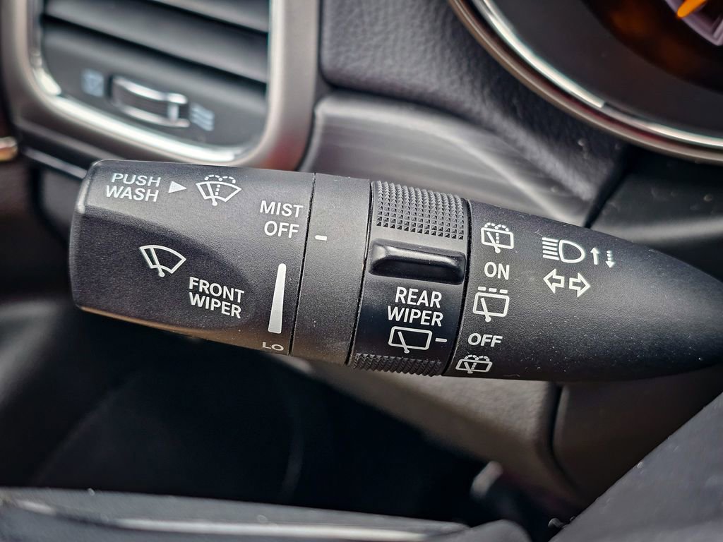 Used 2019 Jeep Grand Cherokee Limited image 18