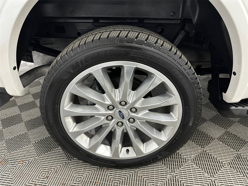 Used 2018 Ford F150 Limited w/ Trailer Tow Package image 19