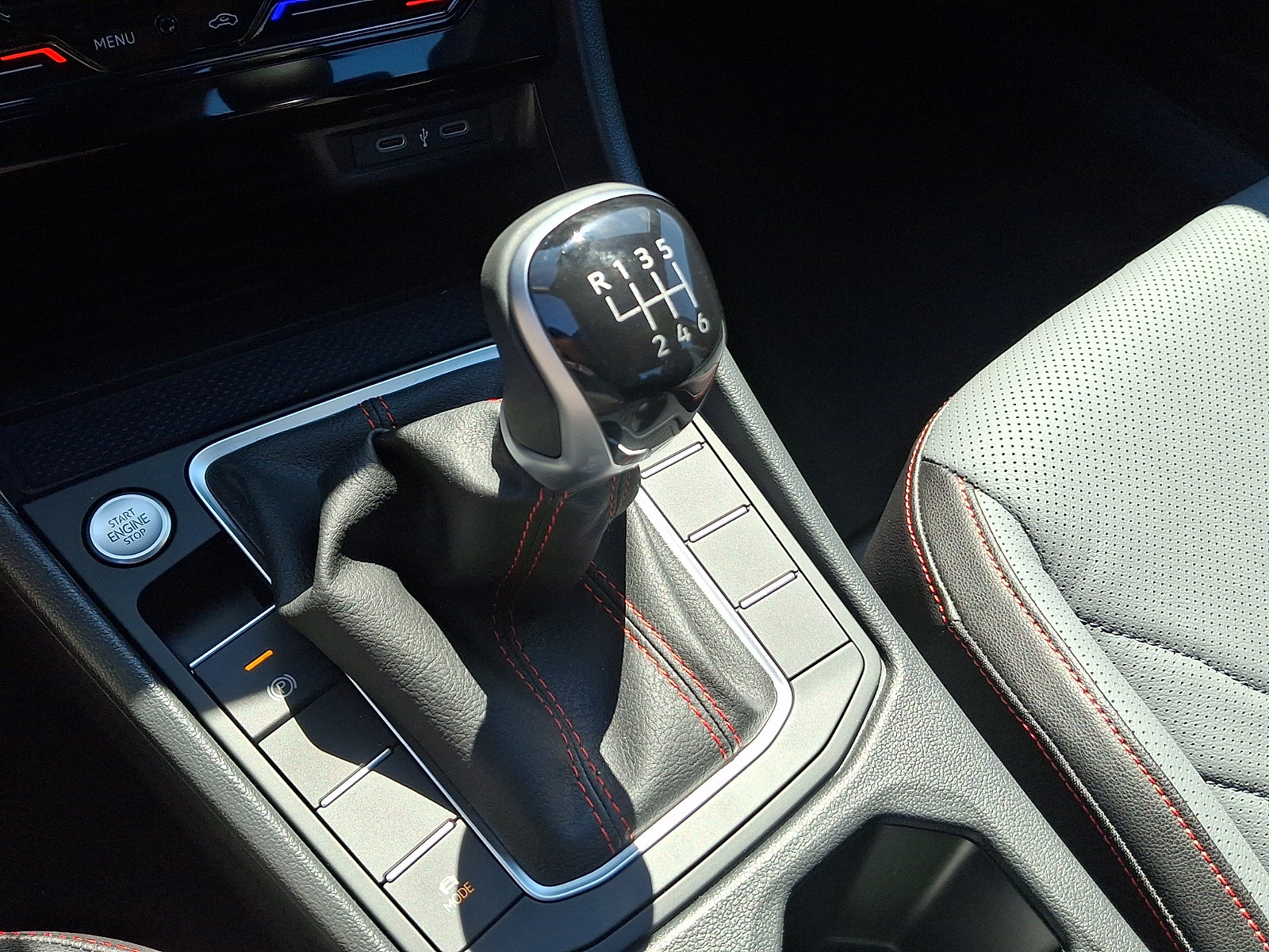New 2026 Volkswagen Jetta GLI Autobahn FWD image 7