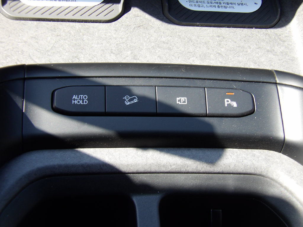 New 2027 Kia Telluride LX w/ Towing Package FWD image 21