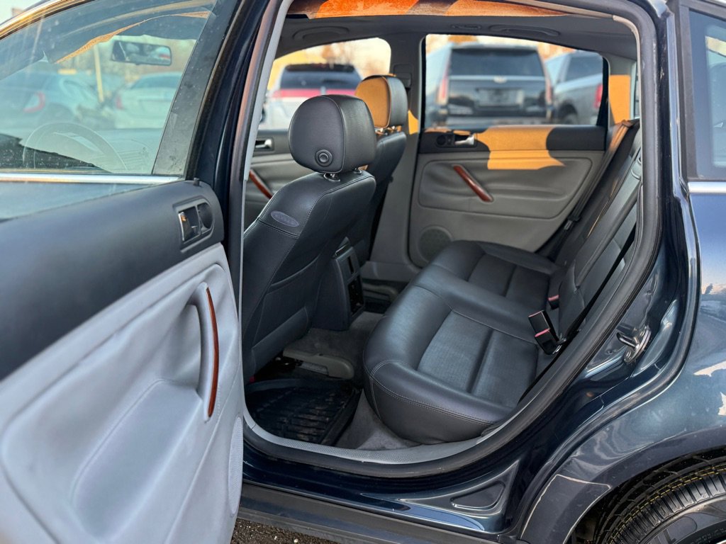 Used 2005 Volkswagen Passat GLS image 12