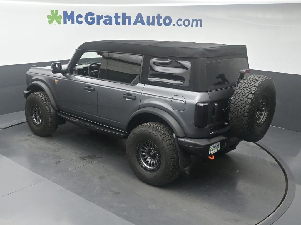 Used 2023 Ford Bronco Badlands image 19