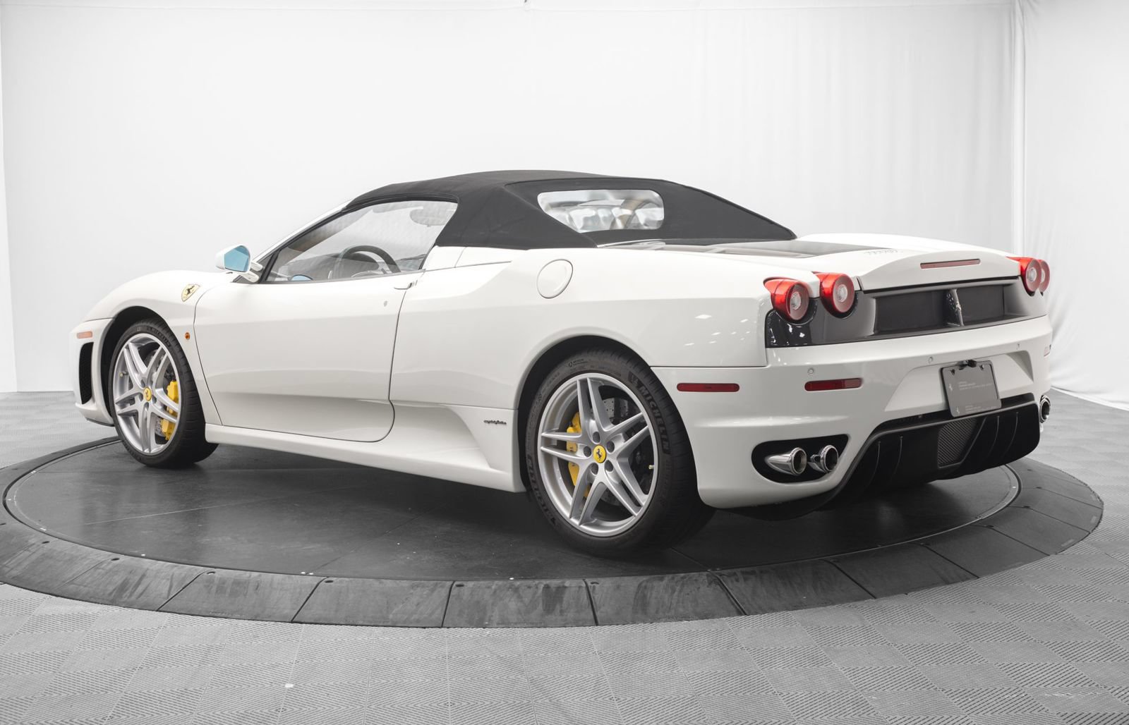 Used 2009 Ferrari F430 Spider RWD image 14