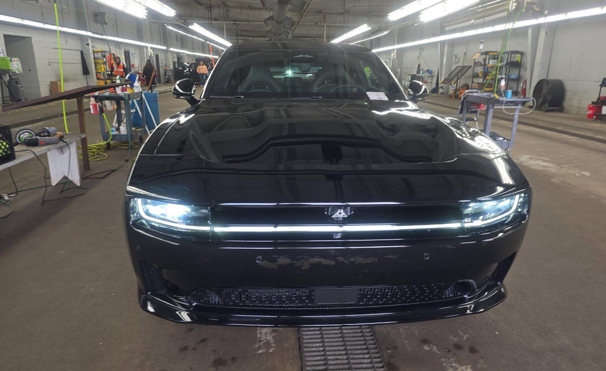 Used 2024 Dodge Charger Daytona Scat Pack w/ Plus Group AWD/4WD image 3