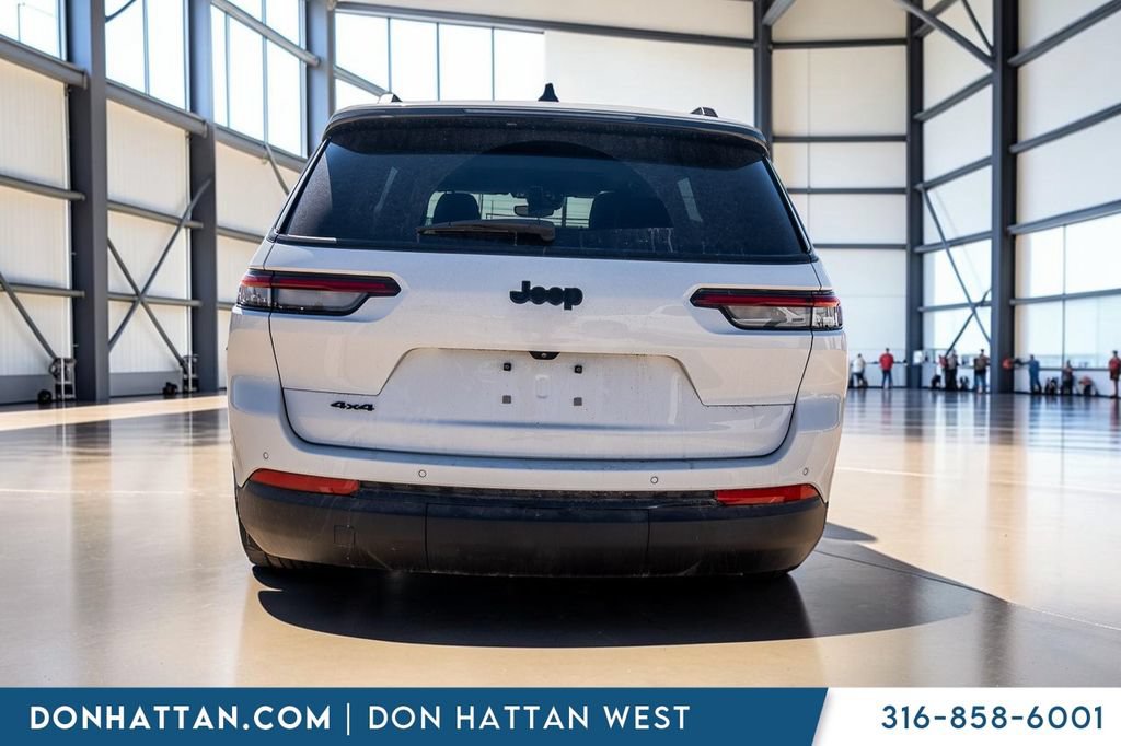 Used 2023 Jeep Grand Cherokee L Laredo AWD/4WD image 32