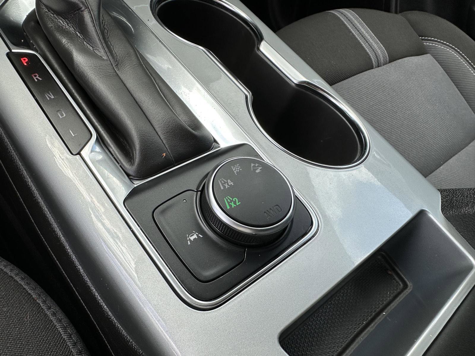 Used 2025 Chevrolet Blazer LT AWD/4WD image 32