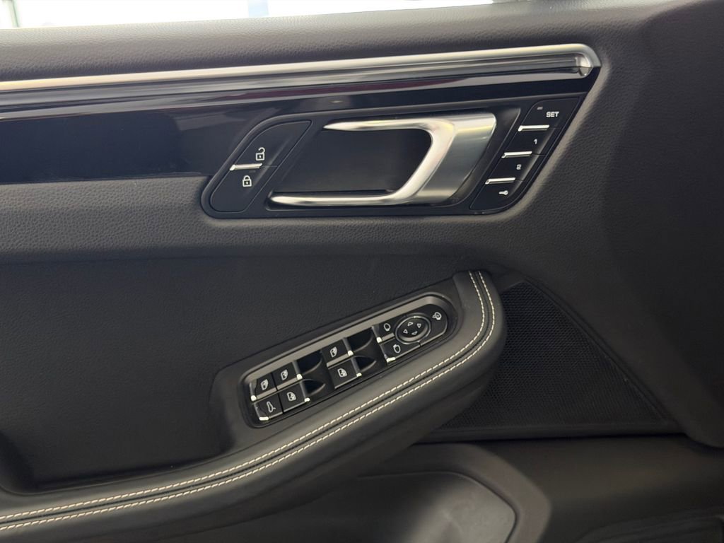 Used 2023 Porsche Macan GTS AWD/4WD image 14