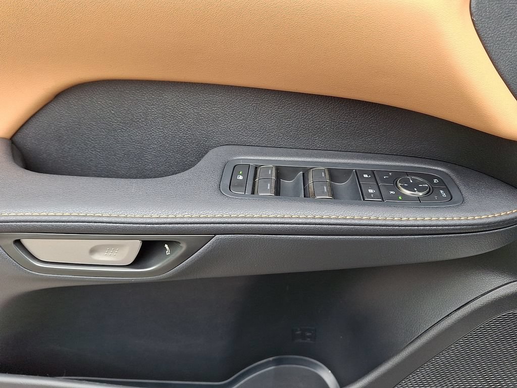 Used 2025 Lexus RX 350 Premium w/ Accessory Package AWD/4WD image 13