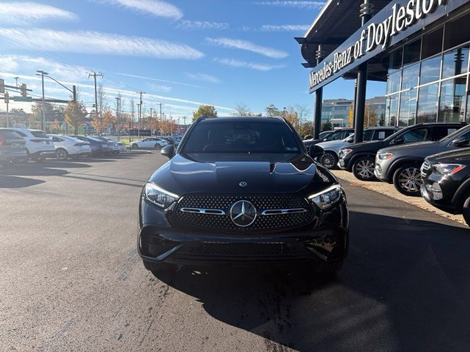 Used 2026 Mercedes-Benz GLC 300 4MATIC image 2