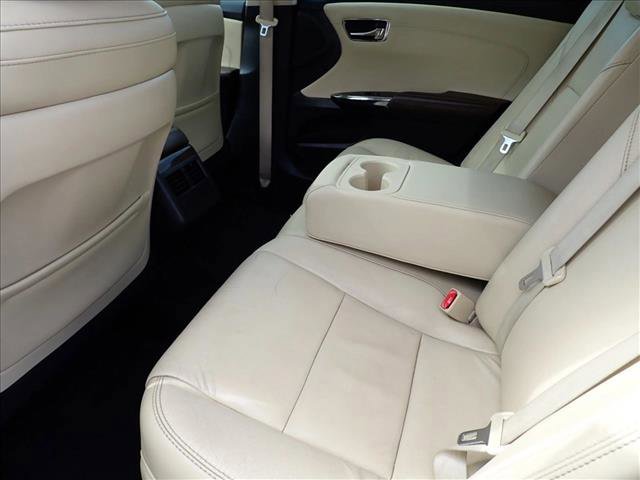 Used 2015 Toyota Avalon XLE Touring FWD image 6