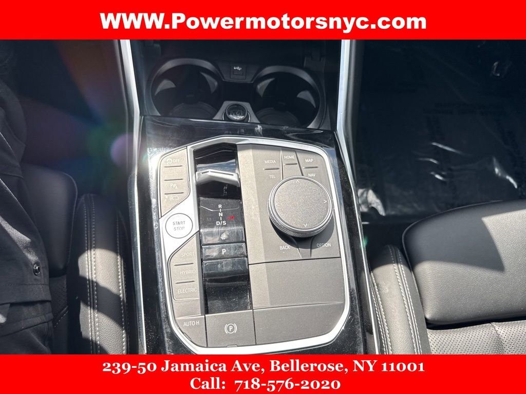 Used 2024 BMW 330e xDrive w/ Convenience Package image 35