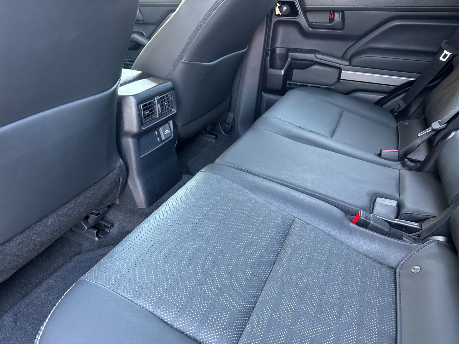 Used 2025 Toyota 4Runner TRD Off-Road Premium w/ Tow Technology Package AWD/4WD image 12