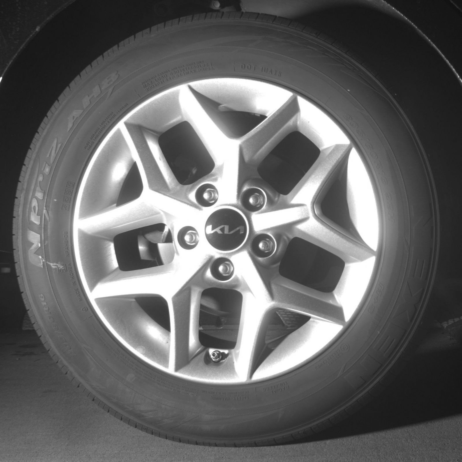 Used 2025 Kia Soul LX w/ LX Technology Package FWD image 18