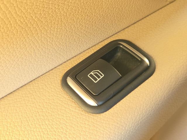 Used 2014 Mercedes-Benz E 350 Cabriolet image 9