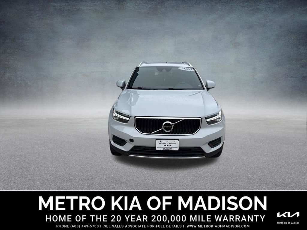 Used 2020 Volvo XC40 T5 Momentum image 8