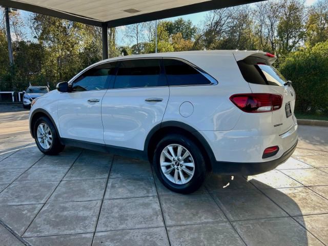 Used 2020 Kia Sorento S image 2