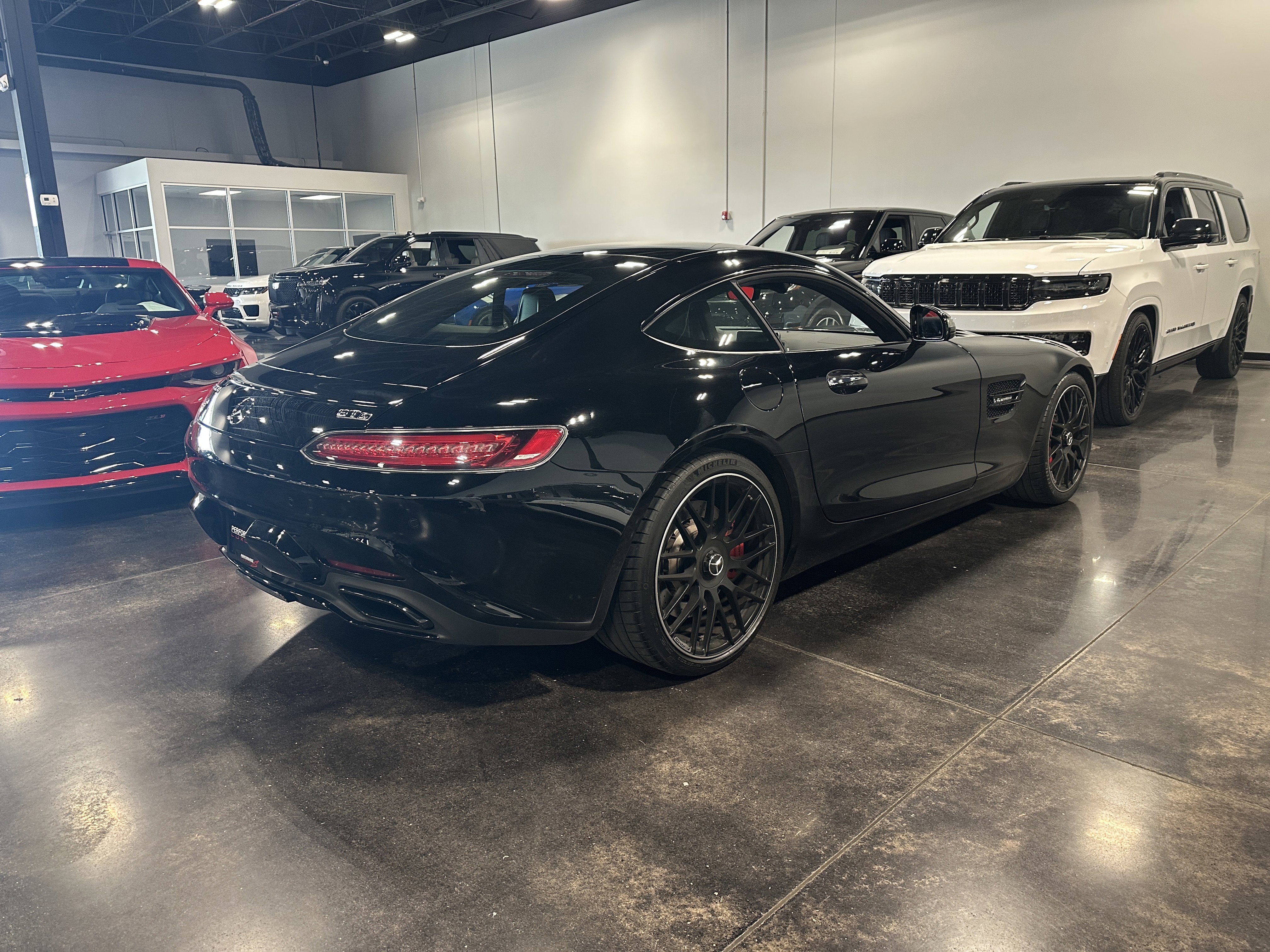 Used 2016 Mercedes-Benz AMG GT S image 3