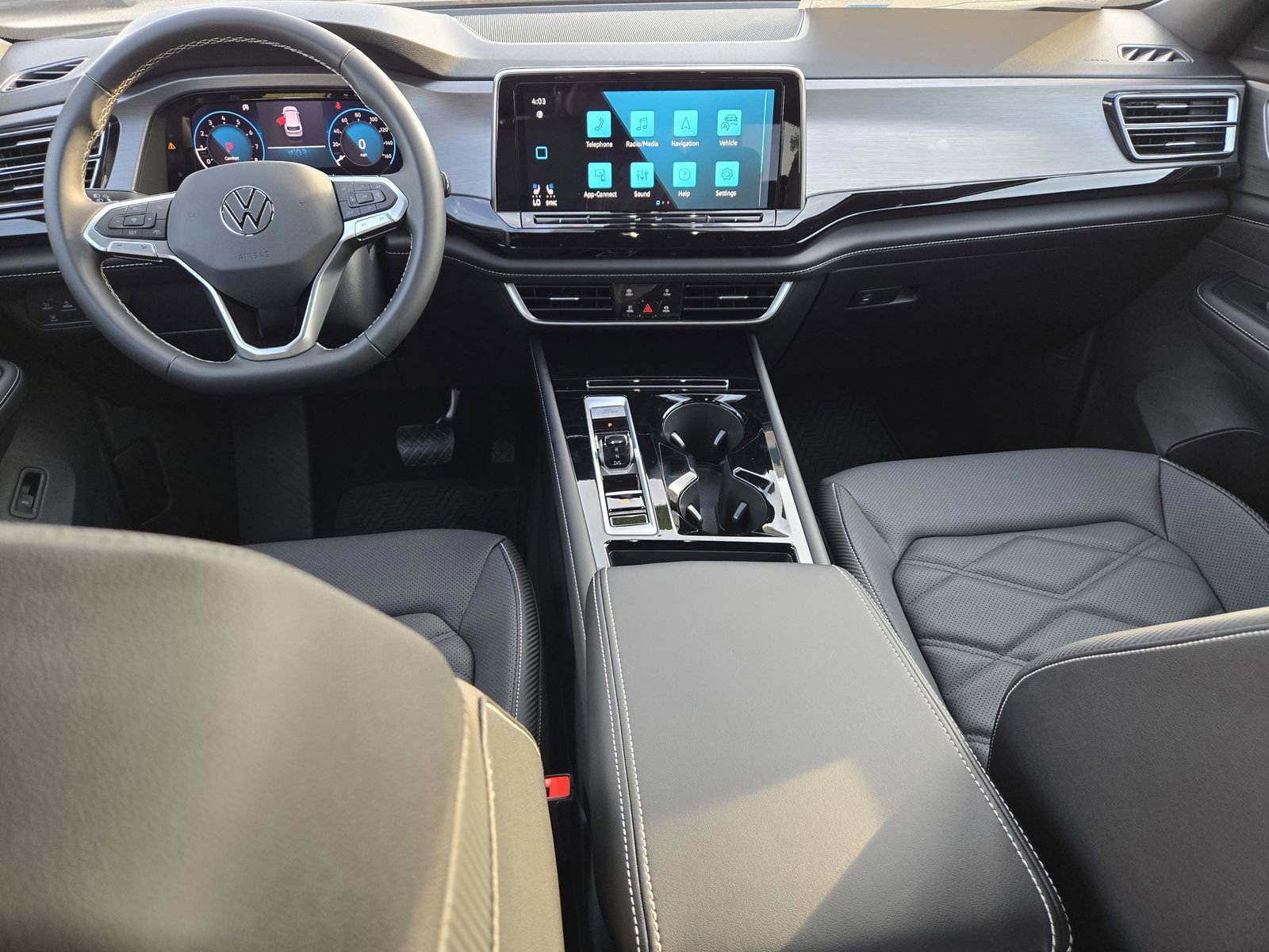 New 2026 Volkswagen Atlas Cross Sport SE FWD image 9