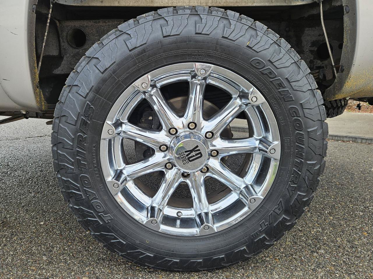 Used 2005 Chevrolet Silverado 2500 LS w/ Heavy-Duty Power Package AWD/4WD image 25