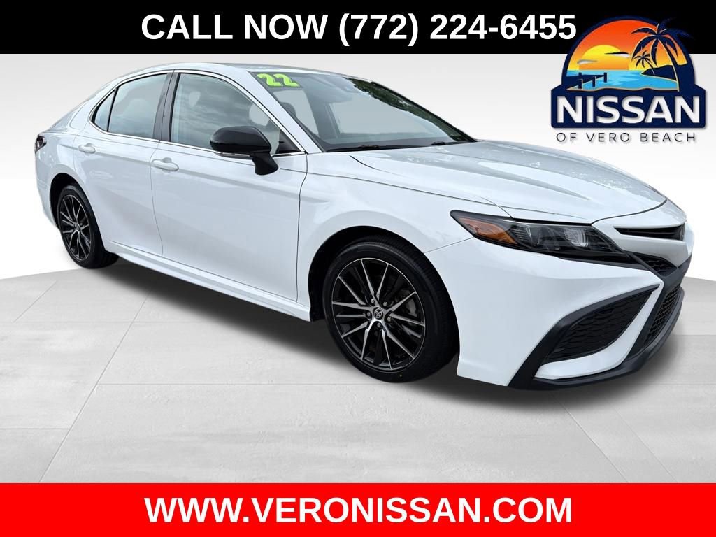 Used 2022 Toyota Camry SE w/ Convenience Package