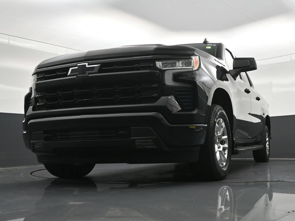 Used 2023 Chevrolet Silverado 1500 RST RWD image 30