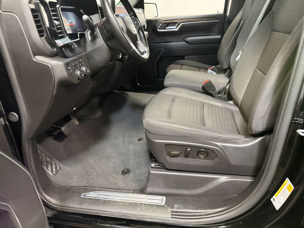 Used 2024 Chevrolet Silverado 1500 RST w/ Z71 Off-Road Package image 57