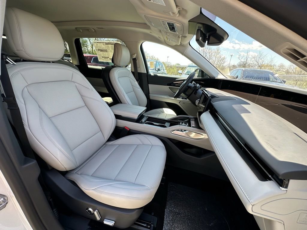 New 2026 Lincoln Nautilus Premier w/ Equipment Group 102A AWD/4WD image 24