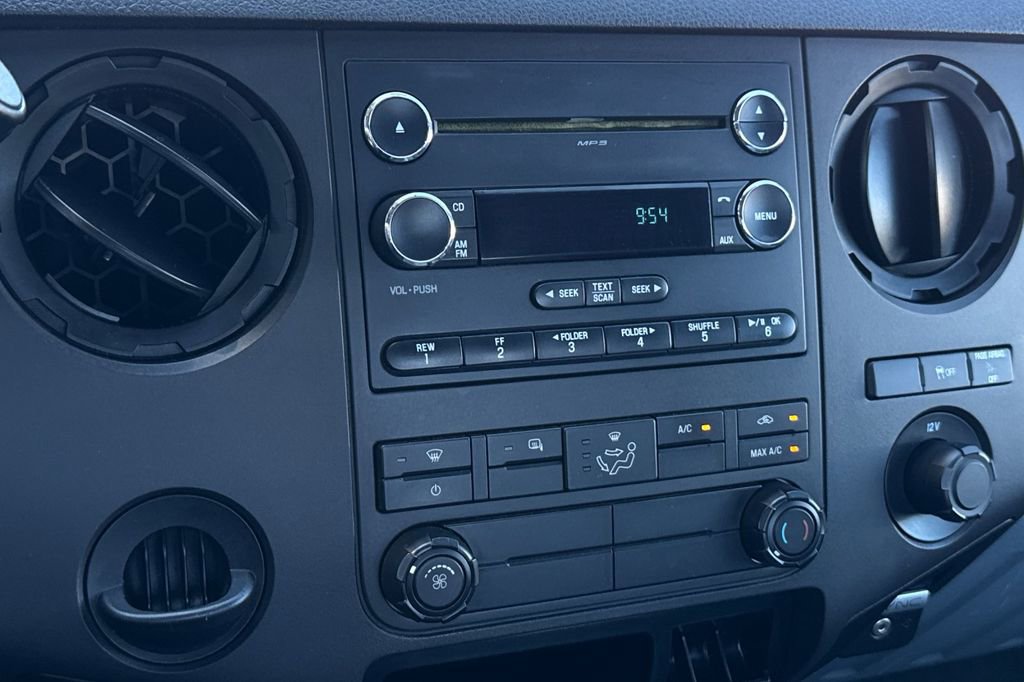 Used 2016 Ford F250 XL w/ Power Equipment Group RWD image 19