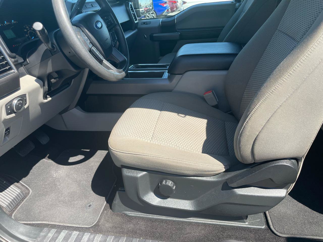 Used 2018 Ford F150 XLT AWD/4WD image 14