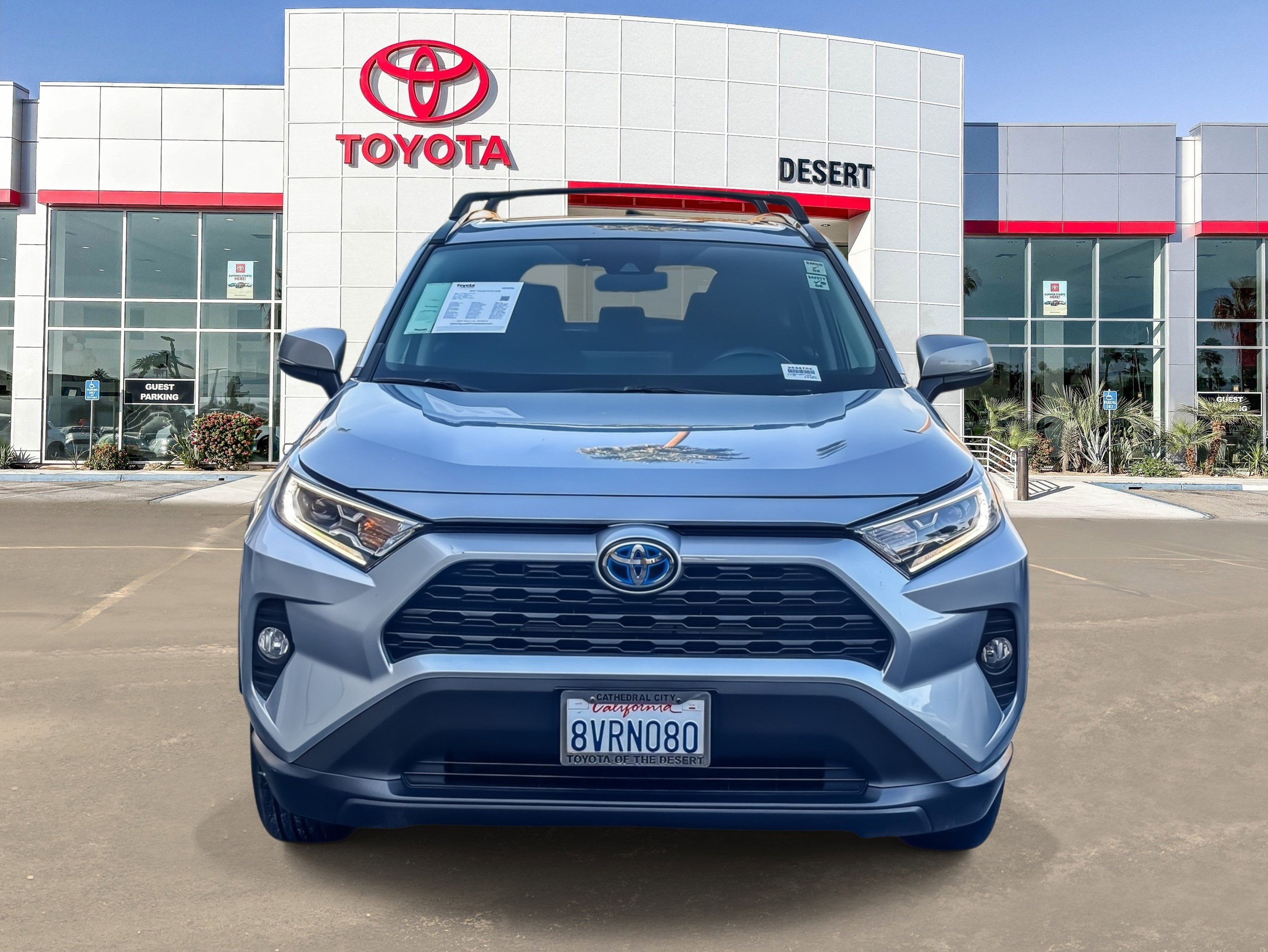 Used 2021 Toyota RAV4 XLE w/ Convenience Package image 2