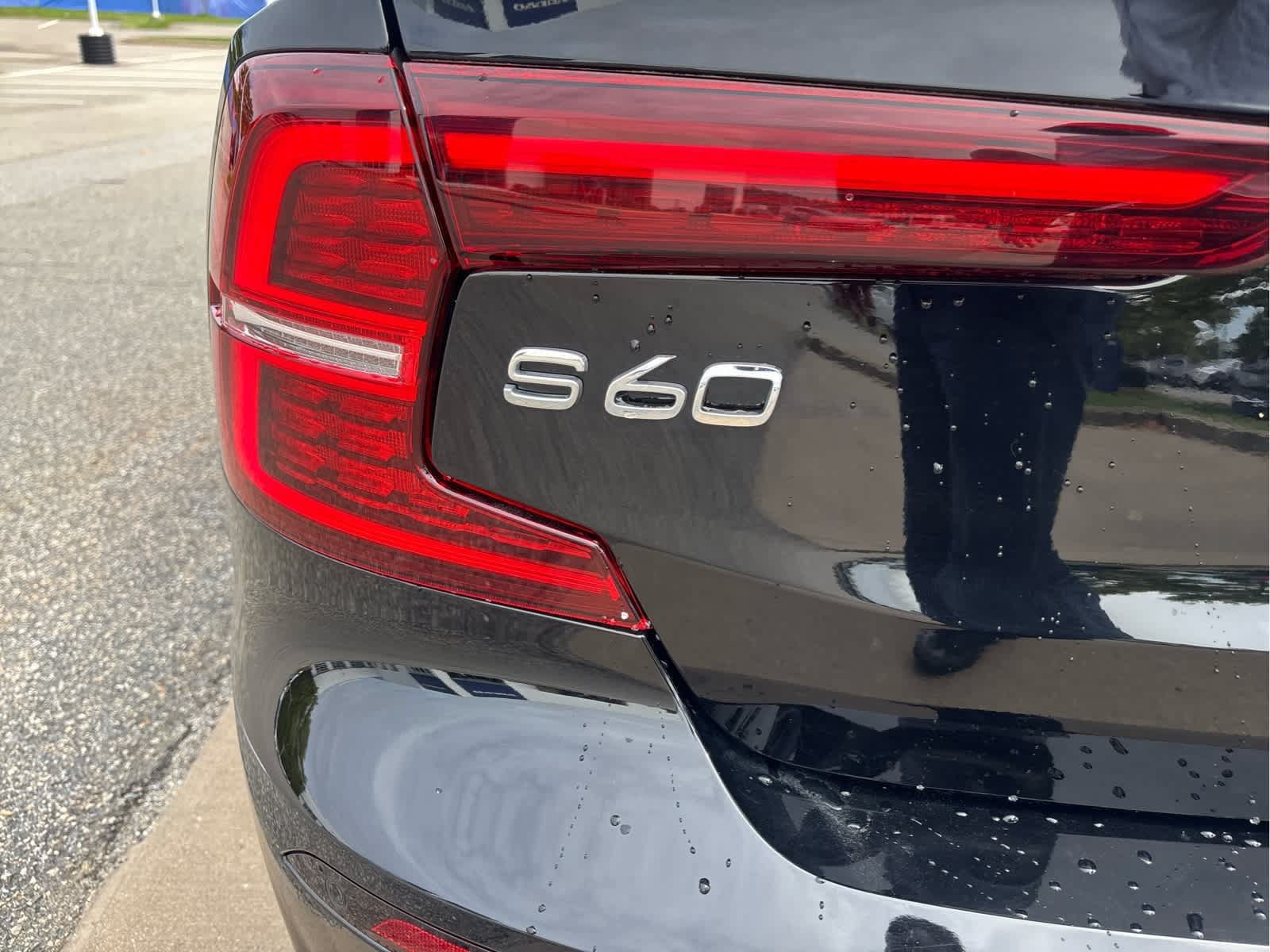 Used 2022 Volvo S60 B5 Inscription AWD/4WD image 9