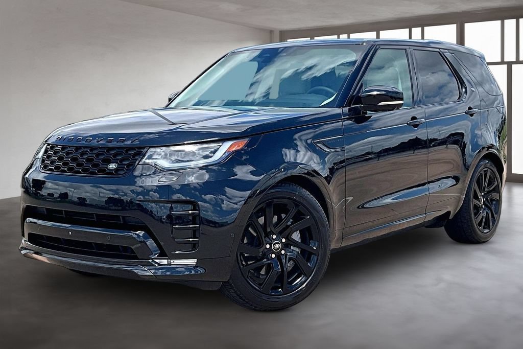 Certified 2025 Land Rover Discovery Dynamic SE AWD/4WD image 1