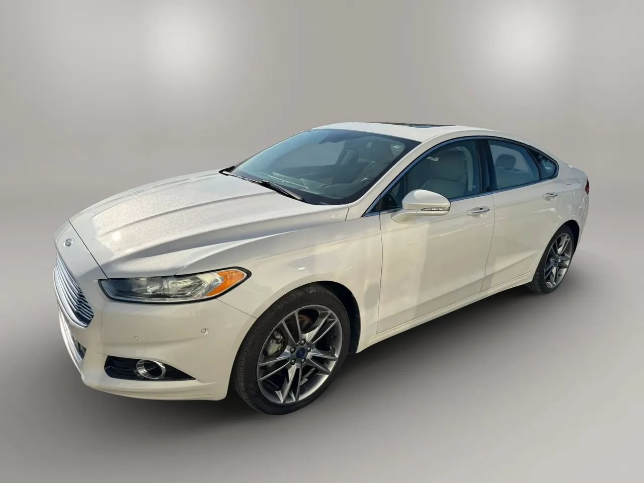 Used 2015 Ford Fusion Titanium FWD image 9