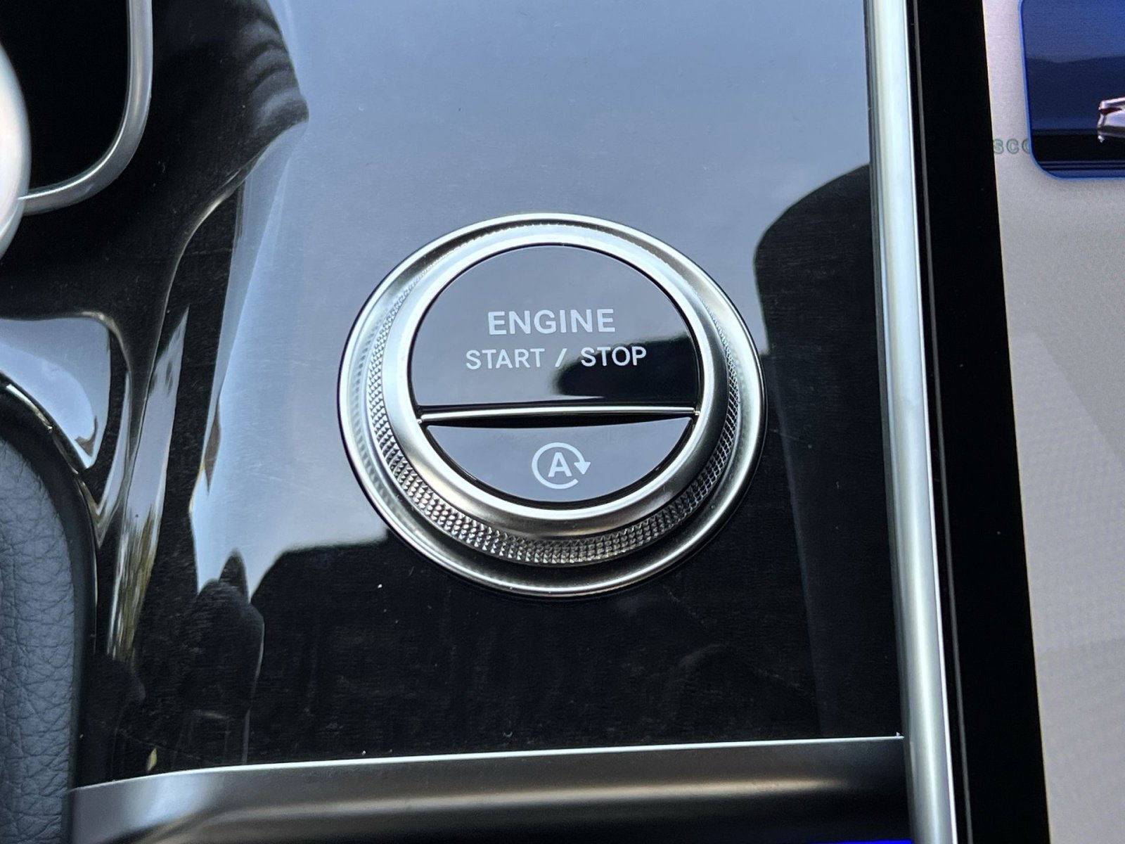 New 2026 Mercedes-Benz S 500 4MATIC image 32